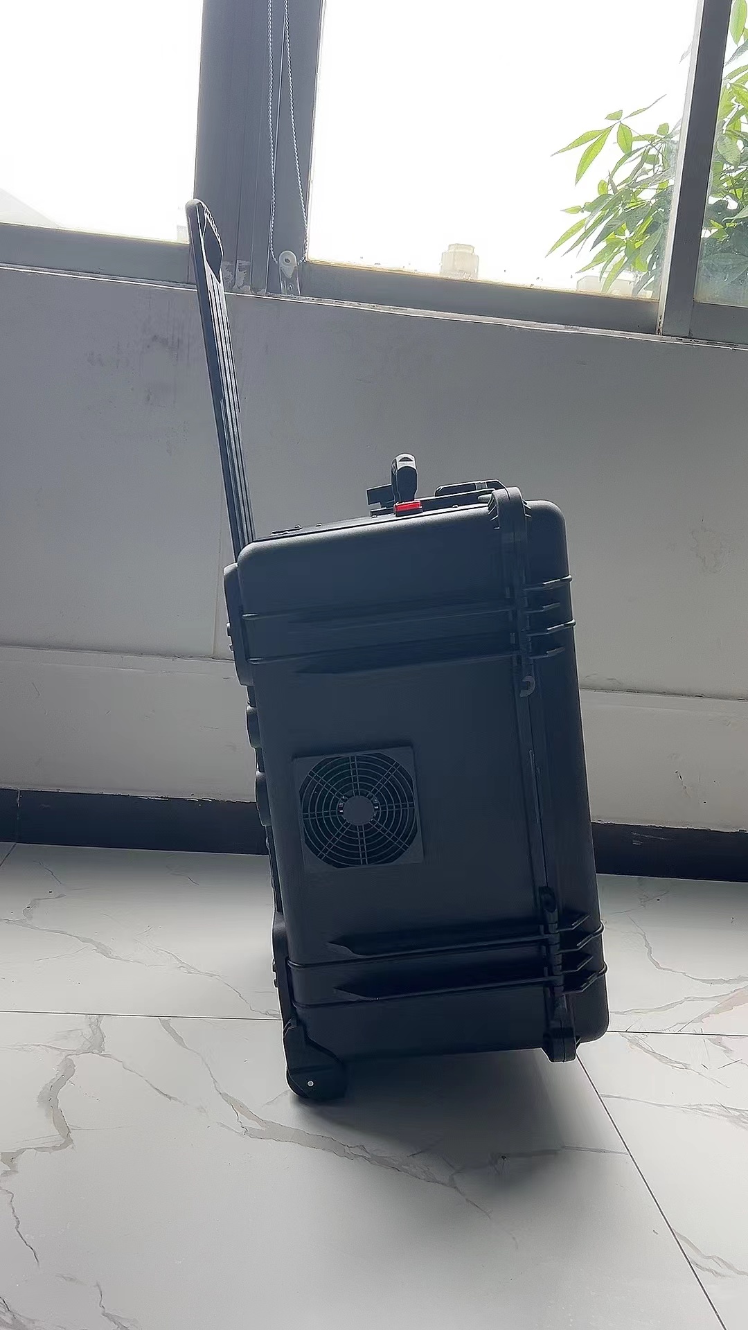 高明手拉箱型移动通信干扰器